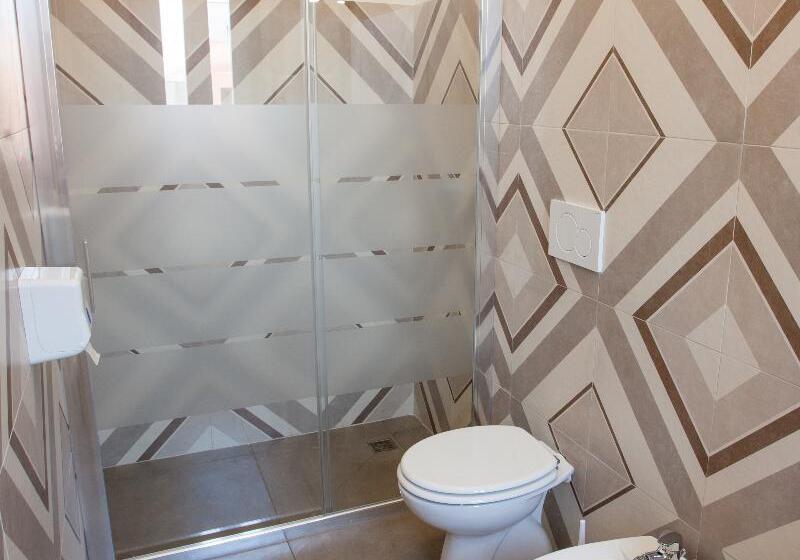 تختخواب در اتاق مشترک, Lobby Collective Hostel  Lecce