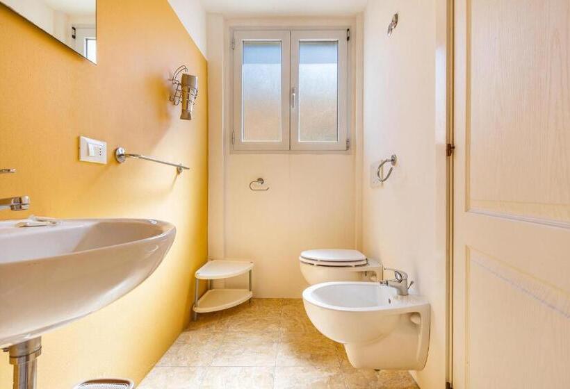 Четырехместный Номер Стандарт, B&b La Torre