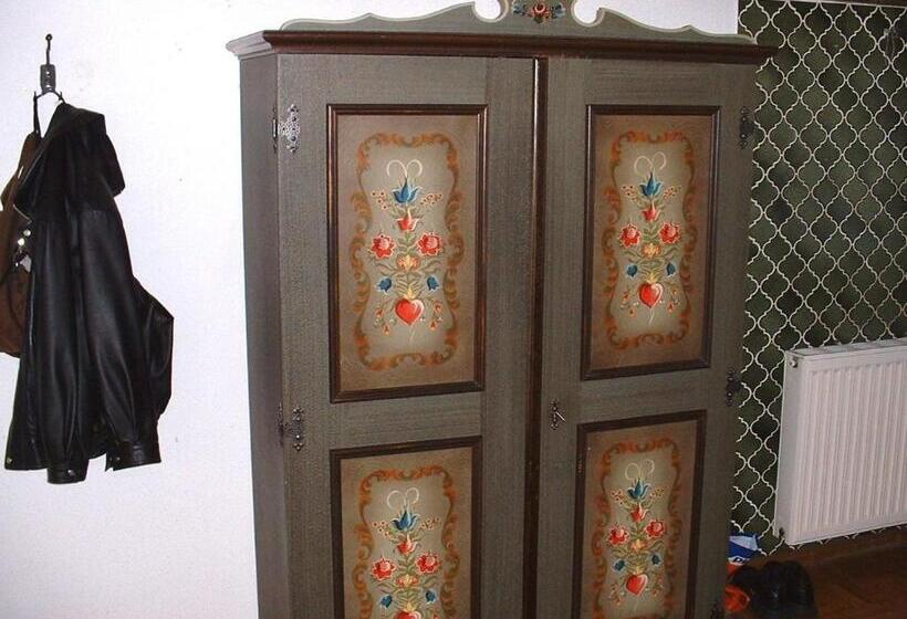 이코노미 룸, Rommelehof