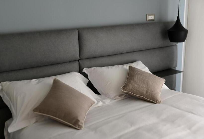اتاق استاندارد با بالکن, B&b The Attico
