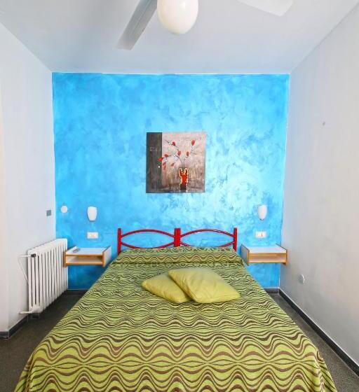 标准三人间, Albergo 2 Mari