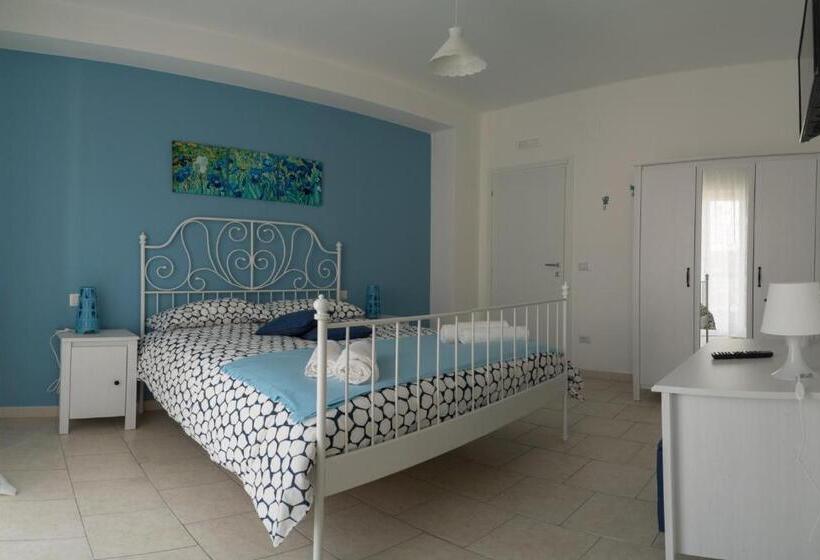 اتاق استاندارد, My Room In Trani