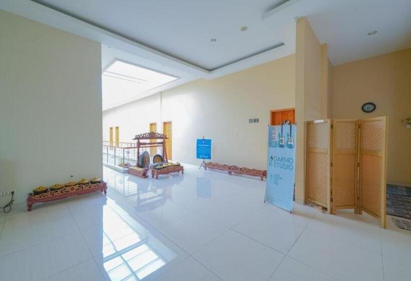 اتاق خانوادگی, Urbanview Darmo Residence Bandung