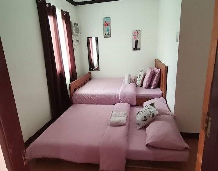 Quarto Familiar, Rachel S Bed And Breakfast Near Tagaytay