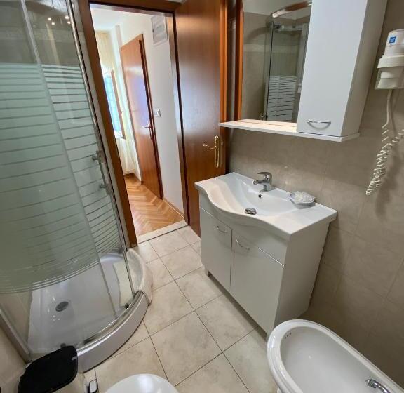 Quarto Estandar, Rooms Base