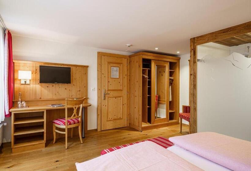 Номер Superior, Alpenblick Hotel & Restaurant Wilderswil By Interlaken