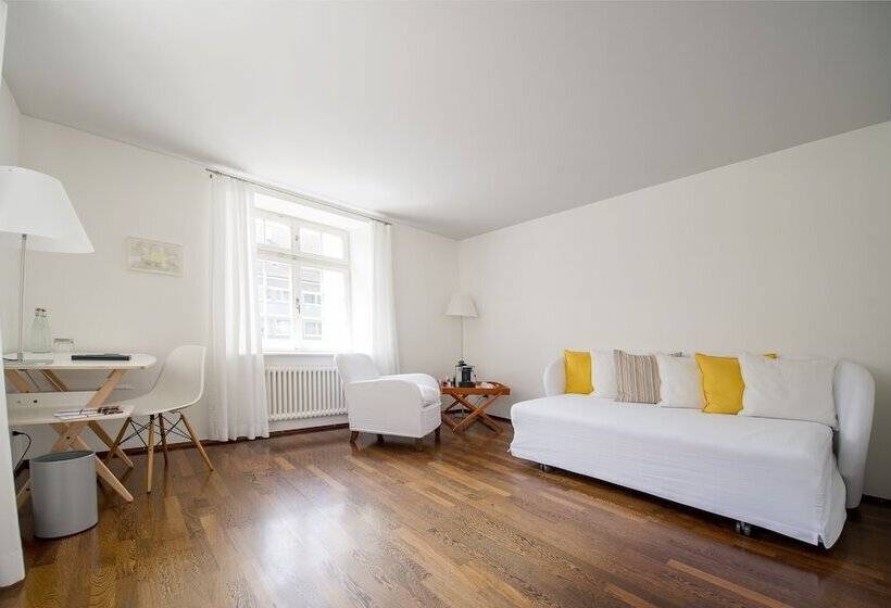 Полулюкс, Gast  Und Kulturhaus Der Teufelhof Basel