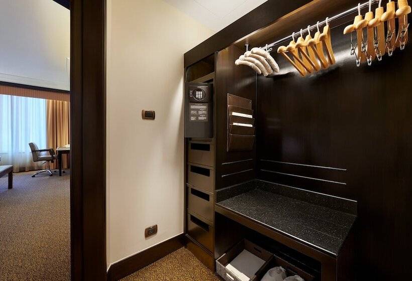 اتاق خانوادگی, Sheraton Grande Sukhumvit, A Luxury Collection Hotel, Bangkok