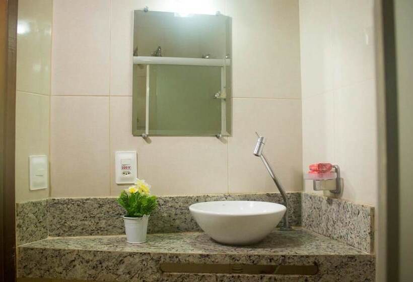 Quarto Quádruplo Estandar, Espaço Viana