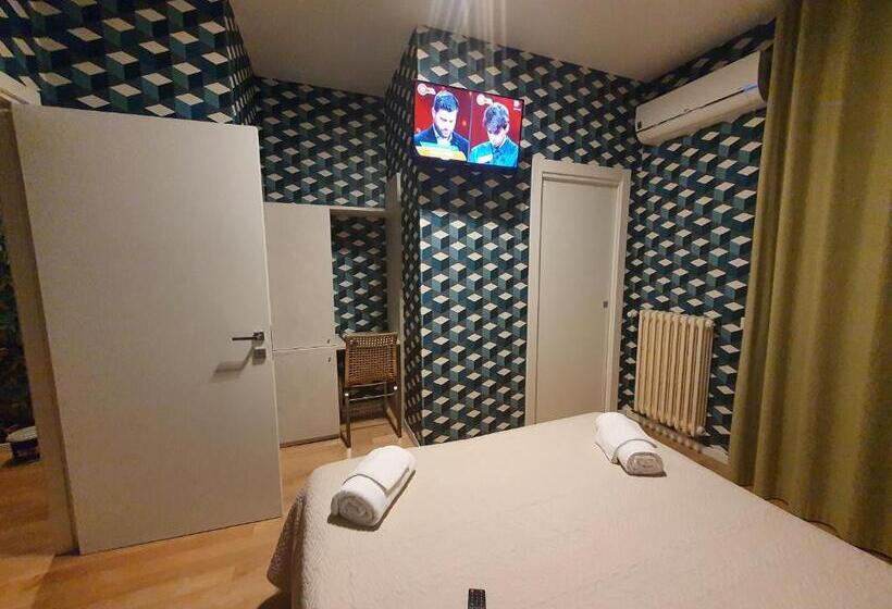 Номер Стандарт Вид на Сад, B&b 1951