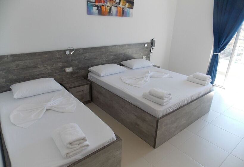 Triple Room Sea View, Mucobega Hotel 2