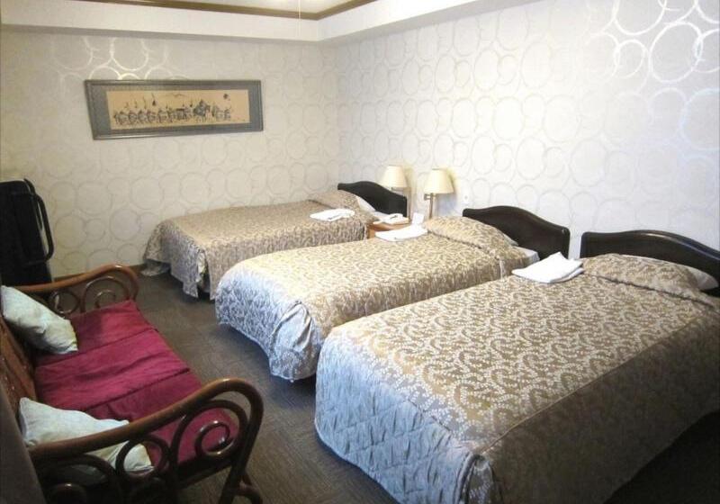 Номер Стандарт Трехместный, Sunrise Hotel Okinawa