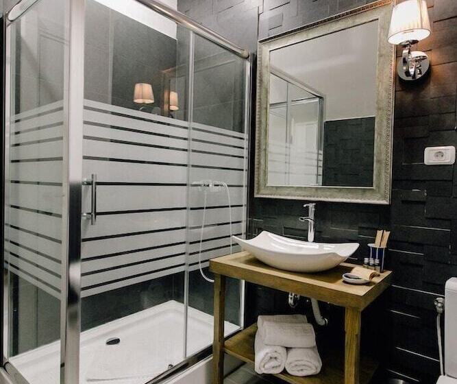 اتاق لوکس با تخت بزرگ, Casa Natalia