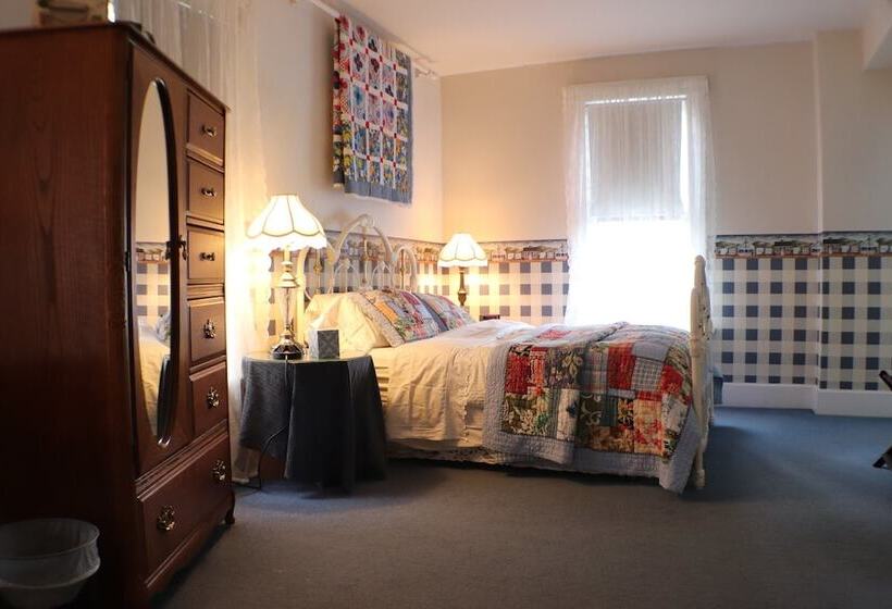 سوییت, 50 Lincoln Short North Bed & Breakfast