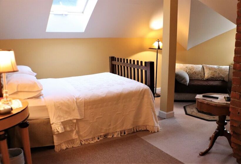 سوییت, 50 Lincoln Short North Bed & Breakfast