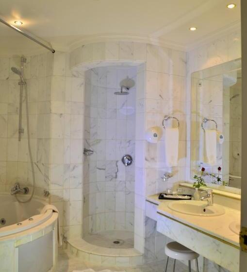 Трехместный Номер Superior, Royal Garden Palace   Families And Couples