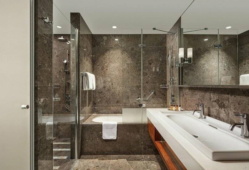 Habitación Premium Vista al Mar., Sheraton Istanbul Ataköy