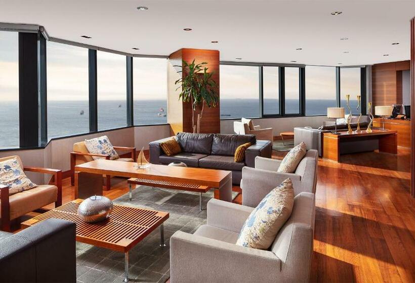 Клубный полулюкс с видом на море, Sheraton Istanbul Ataköy