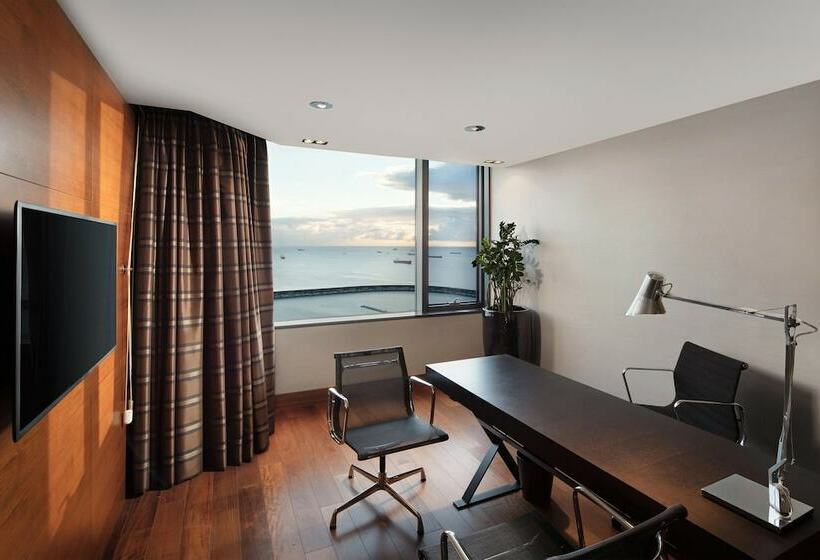 Люкс Executive Вид на Море, Sheraton Istanbul Ataköy