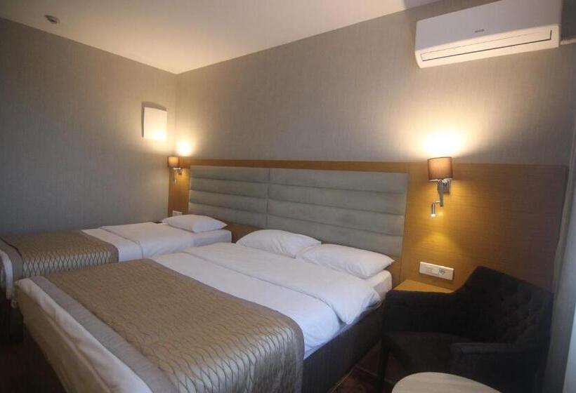 スタンダードトリプルルーム, Riva Hotel Taksim
