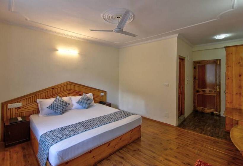 Quarto Basic, Mountain Face By Snow City Hotels