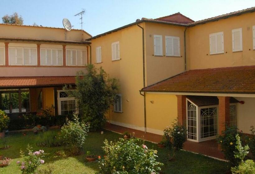 اتاق استاندارد چهار تخته, Santa Caterina