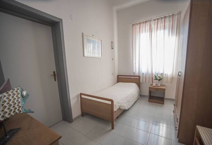 اتاق استاندارد یک نفره, Santa Caterina