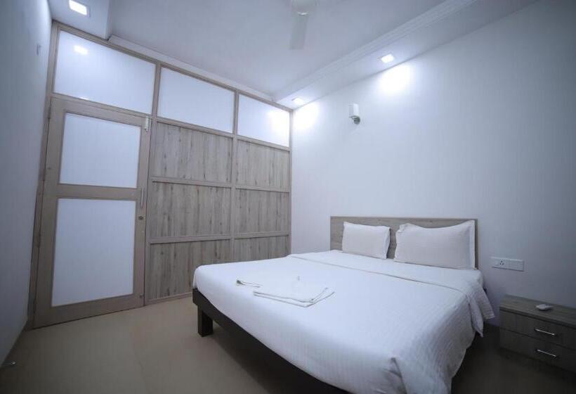 Апартаменты 3 Спальни, La Vida Studio Inn Baga  Goa  By Lords Hotels And Resorts