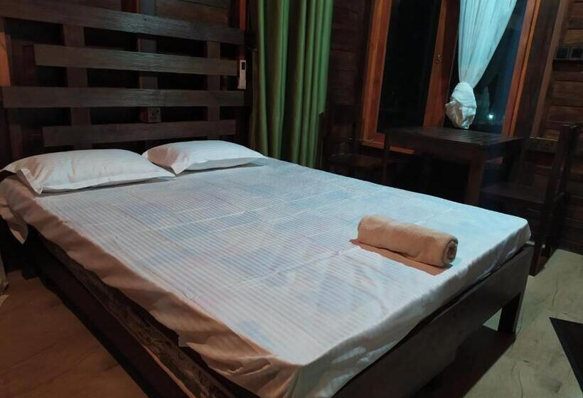 Номер Deluxe Вид на Море с Балконом, Yala Caravan Village