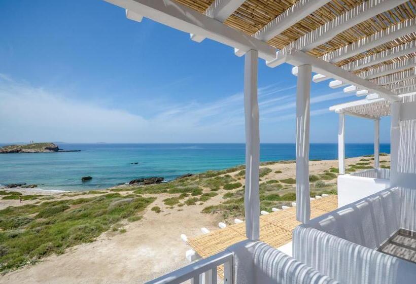 سوییت با چشم‌انداز دریا, Cyano Suites