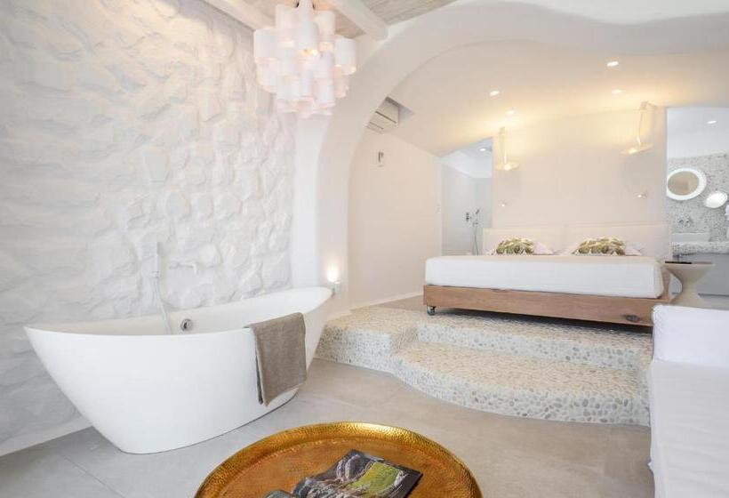 سوییت جونیور با چشم‌انداز دریا, Cyano Suites