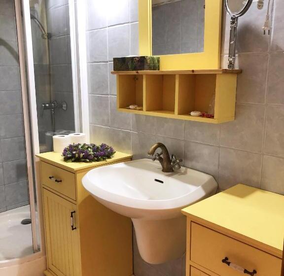 Номер Стандарт, Rigótanya Relax & Wellness Panzió Bükfürdő