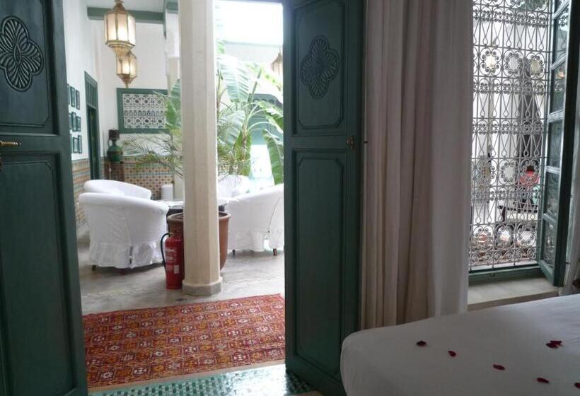 اتاق سوپریور, Riad Azahar
