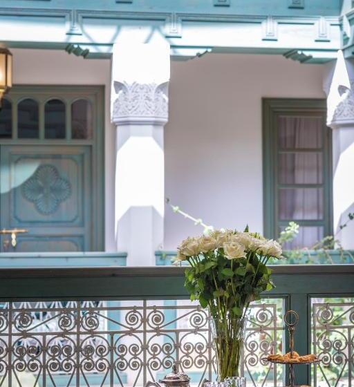 اتاق لوکس, Riad Azahar