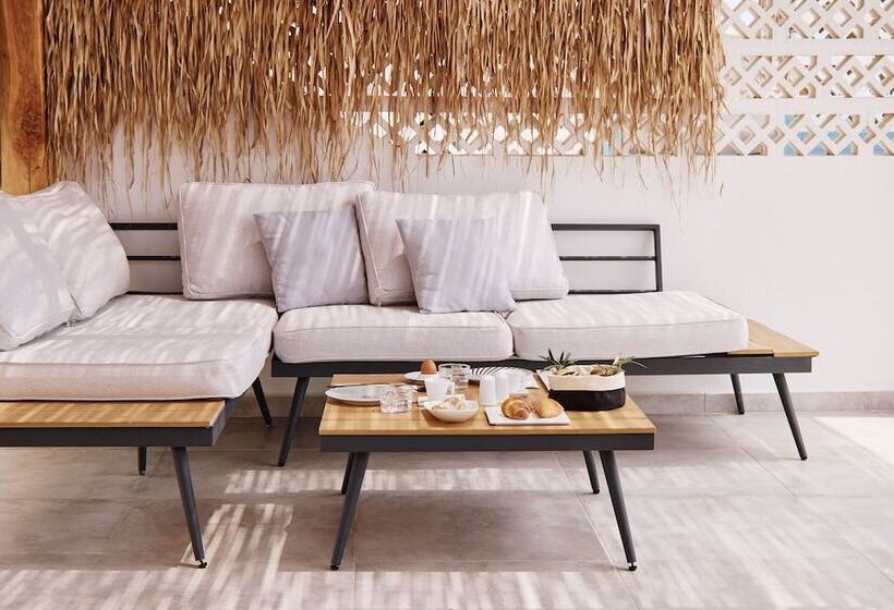 带海景的复工套房, Chrysalis Boutique   Adults Only