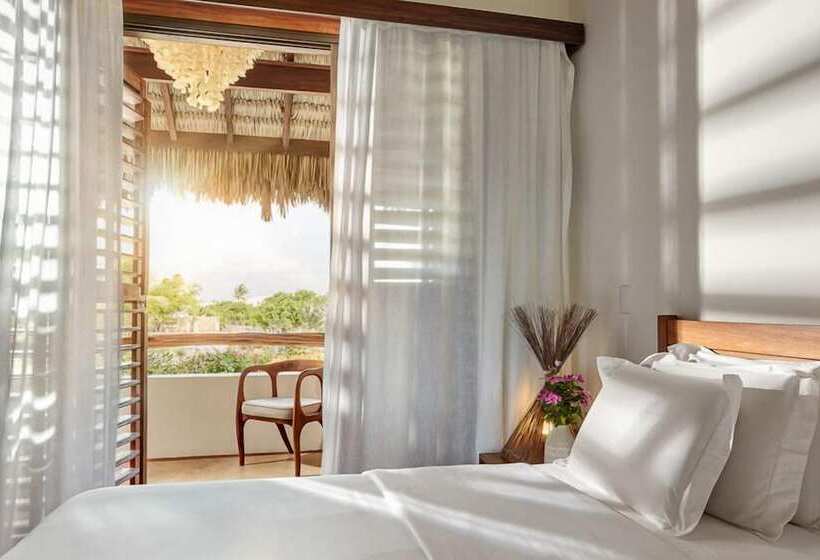 Семейное Бунгало, Villa Jomael  La Villa Group