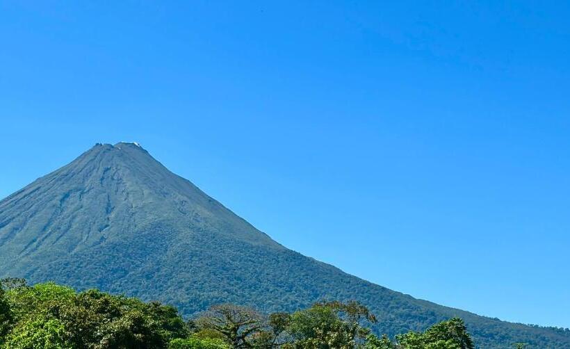 수피리어 룸, Arenal Monara