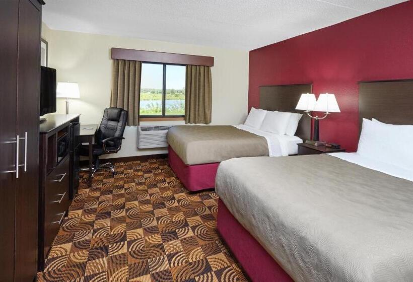 Номер Deluxe Адаптированный для Инвалидов, Americinn By Wyndham Elkhorn Near Lake Geneva