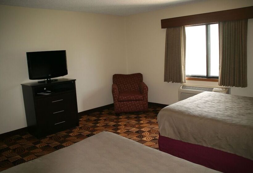 Люкс, Americinn By Wyndham Elkhorn Near Lake Geneva