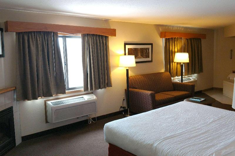 Номер Deluxe Кровать Кинг, Americinn By Wyndham Iron River
