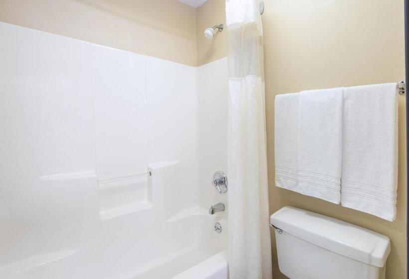 Номер Deluxe Кровать Кинг, Days Inn By Wyndham Wooster