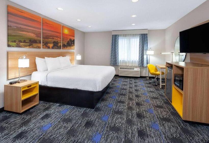 Номер Deluxe Кровать Кинг, Days Inn By Wyndham Wooster