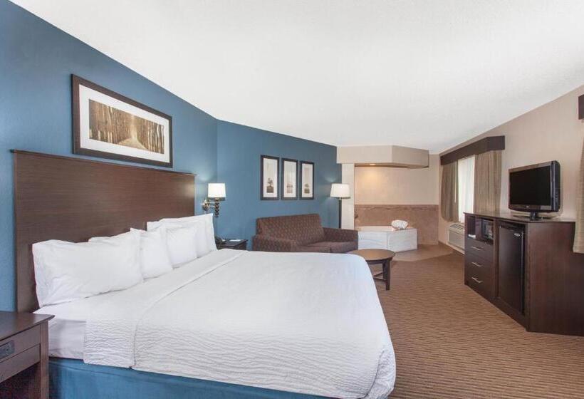 Люкс Кровать Кинг, Americinn By Wyndham Mankato Event Center Near Msu