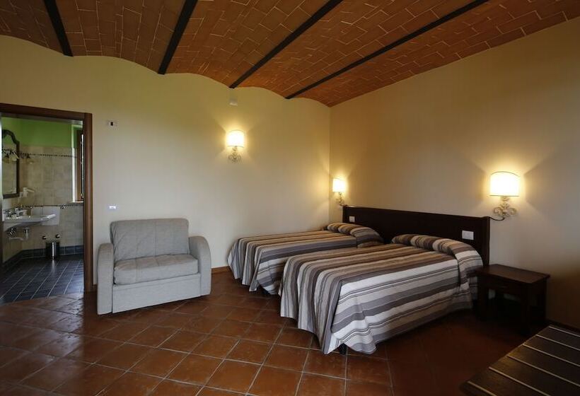 اتاق استاندارد سه نفره, Agriturismo Poggio Al Tufo