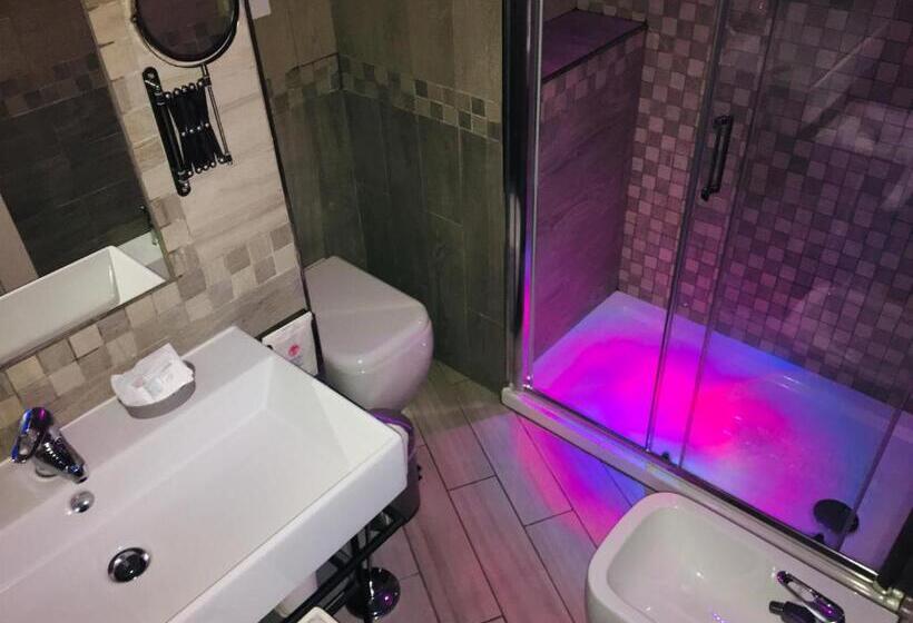 اتاق استاندارد با تخت بزرگ, B&b Fiumara