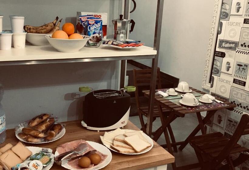 اتاق لوکس با بالکن, B&b Fiumara