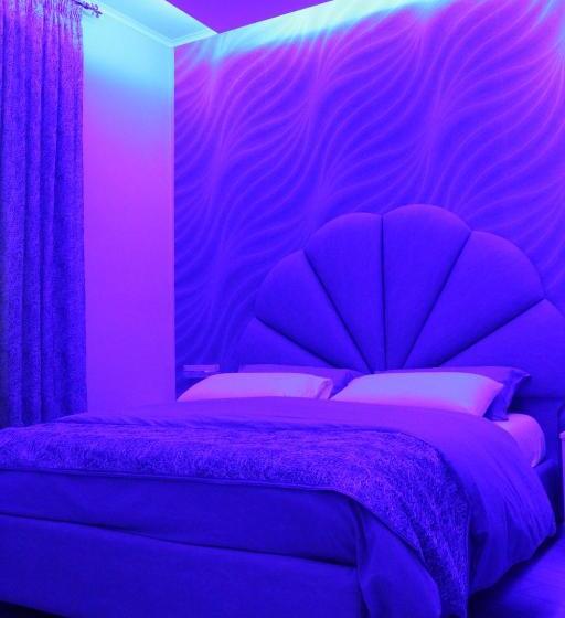 اتاق لوکس با بالکن, B&b Fiumara