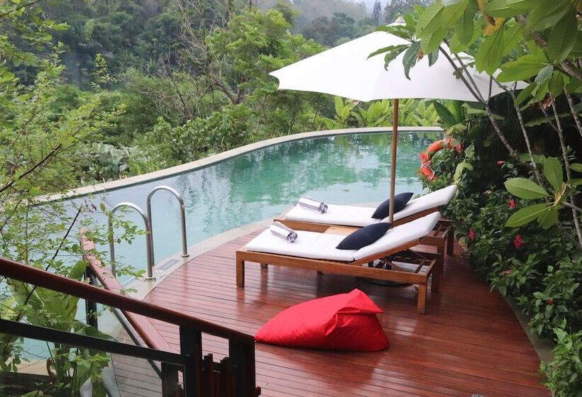 Вилла 3 Спальни с Бассейном, Pullman Ciawi Vimala Hills Resort