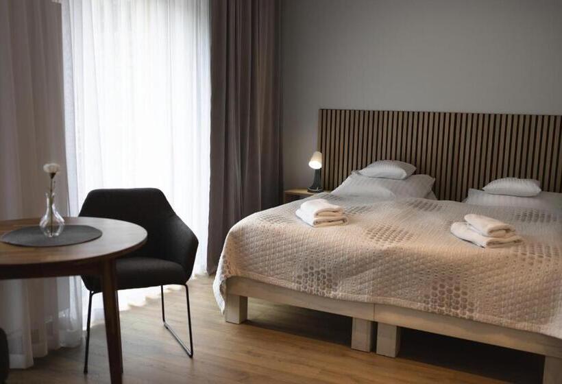 Номер Deluxe с Балконом, Pensjonat Przy Deptaku W Centrum Polanicy Zdrój
