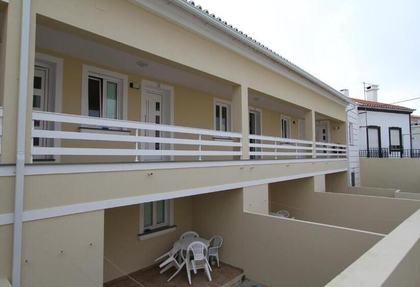 Апартаменты 3 Спальни, Costa & Isaias Apartamentos